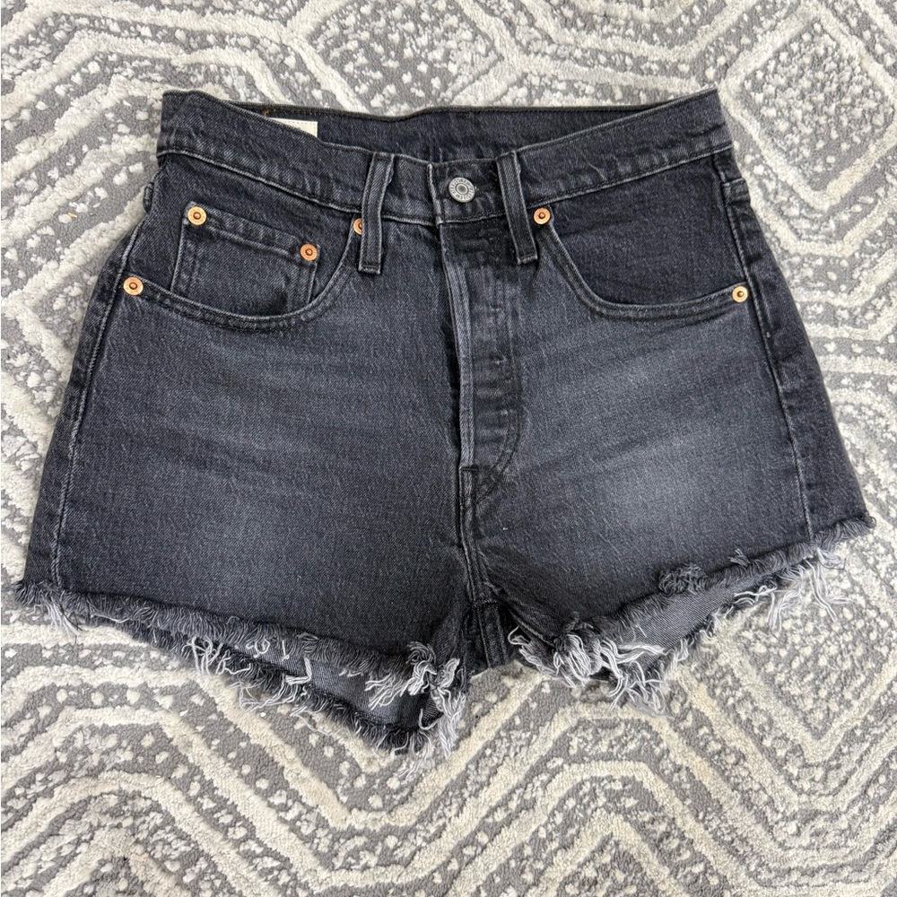 Levi's Black Jean Shorts High-Waisted Vintage Style
